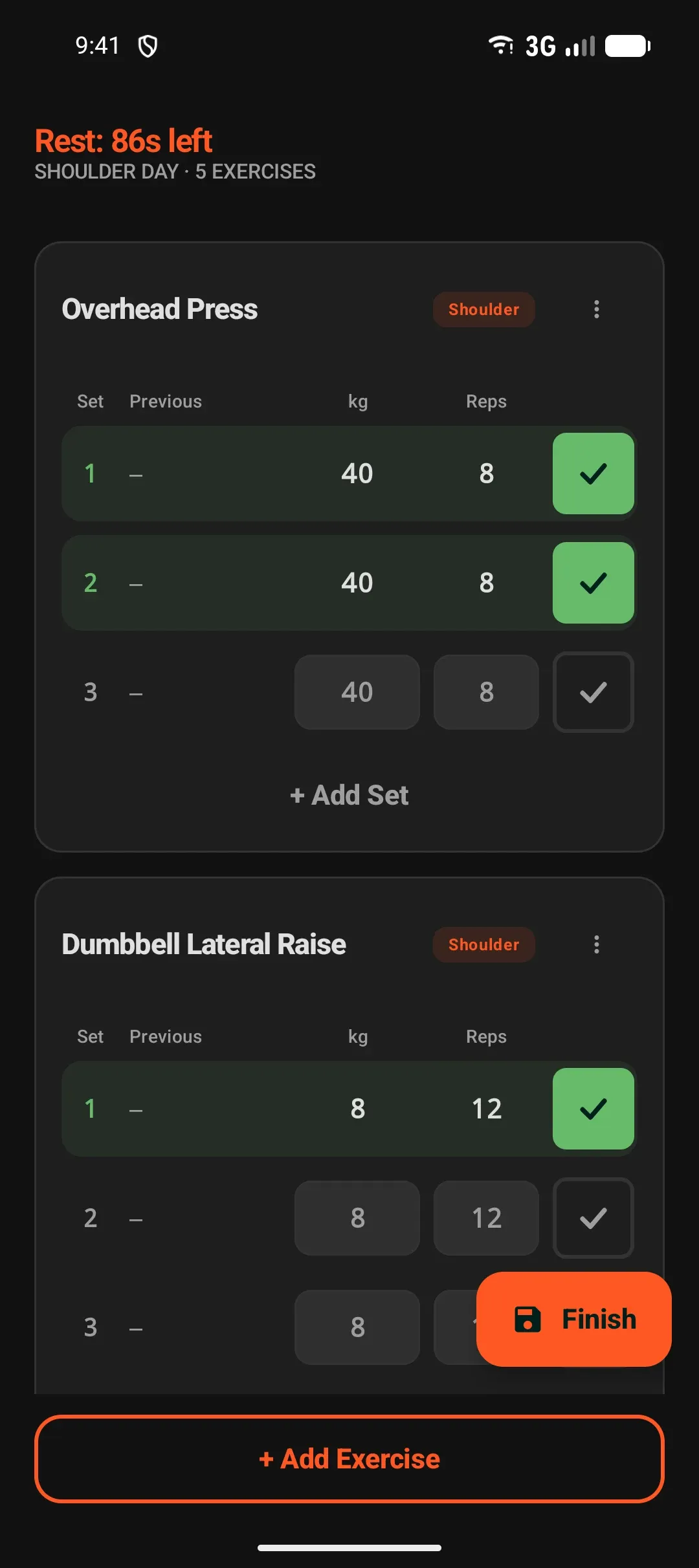 Metoni Android active workout in dark mode with a rest countdown above exercise sets.